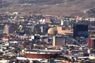 recoleccion basura tijuana. ciudad tijuana vista panoramica